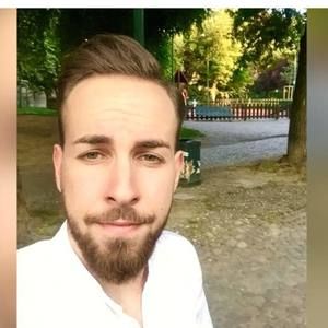 Meet your Posher, Francesco